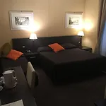 라티눔 4*
