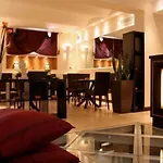 Latinum 4*