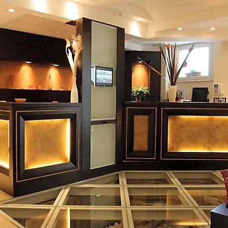 Latinum Hotel