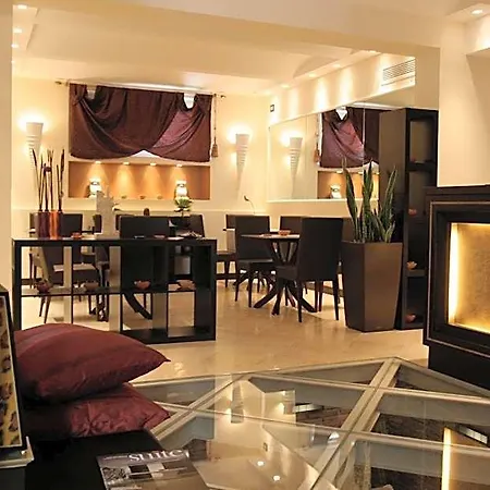 Latinum Hotel 4*