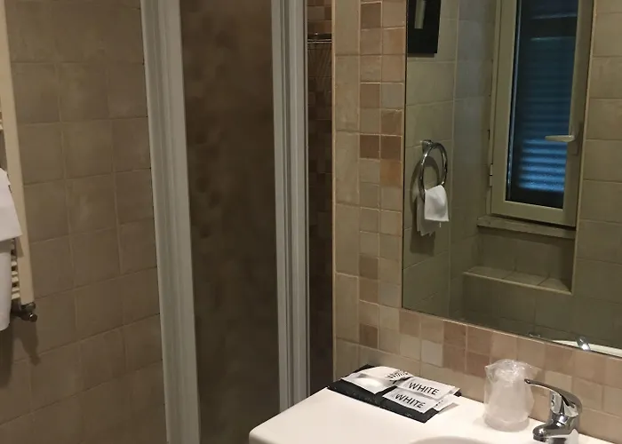 拉蒂努姆酒店 4*