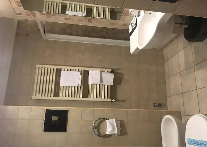 拉蒂努姆酒店 4*